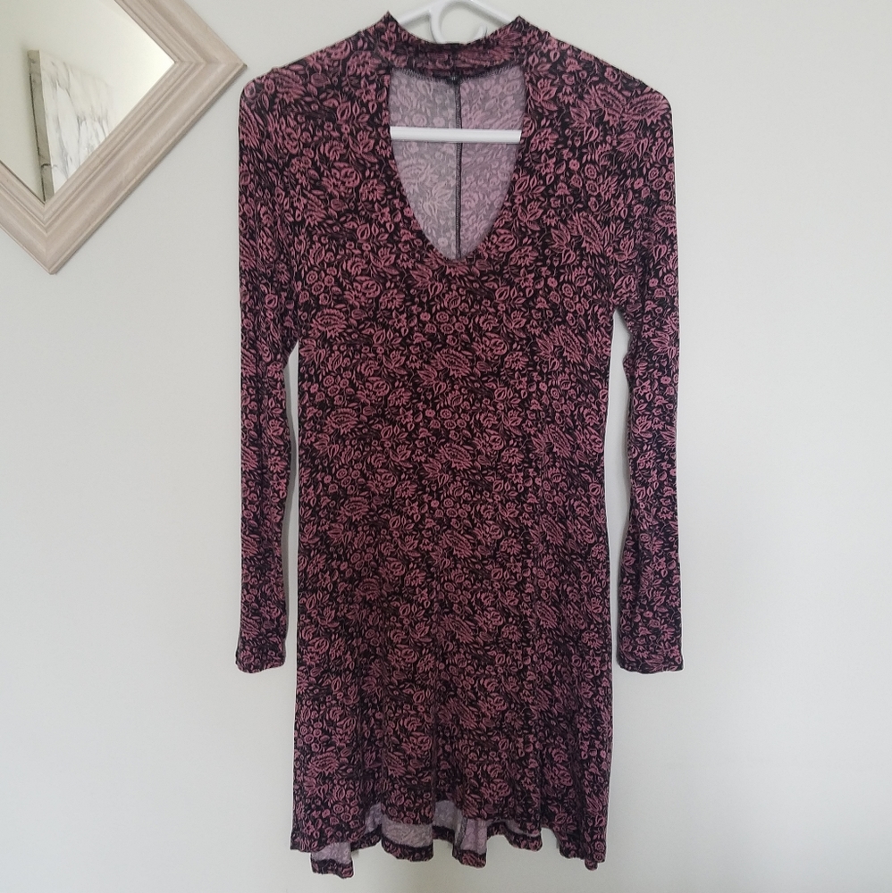Express long-sleeve choker neckline dress